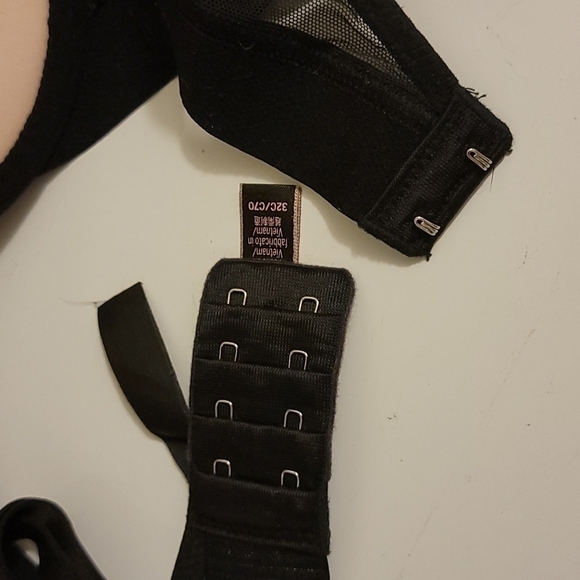 VICTORIA Secret Bra 32C - Picture 5 of 7